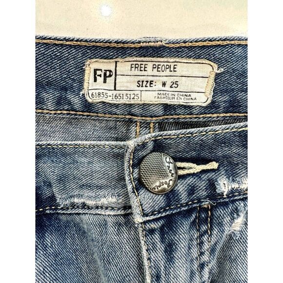 Free People Denim Lace Trim Shorts Size 25 - Picture 4 of 5